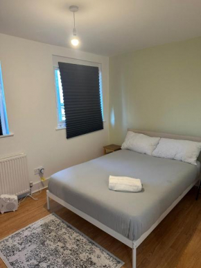 2 BR Apartment in Greater London